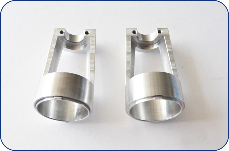 通訊襯套精密零件